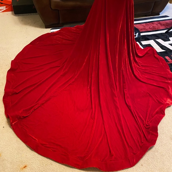 Selling a red prom dress only worn once for a couple of hours. - Picture 8 of 11